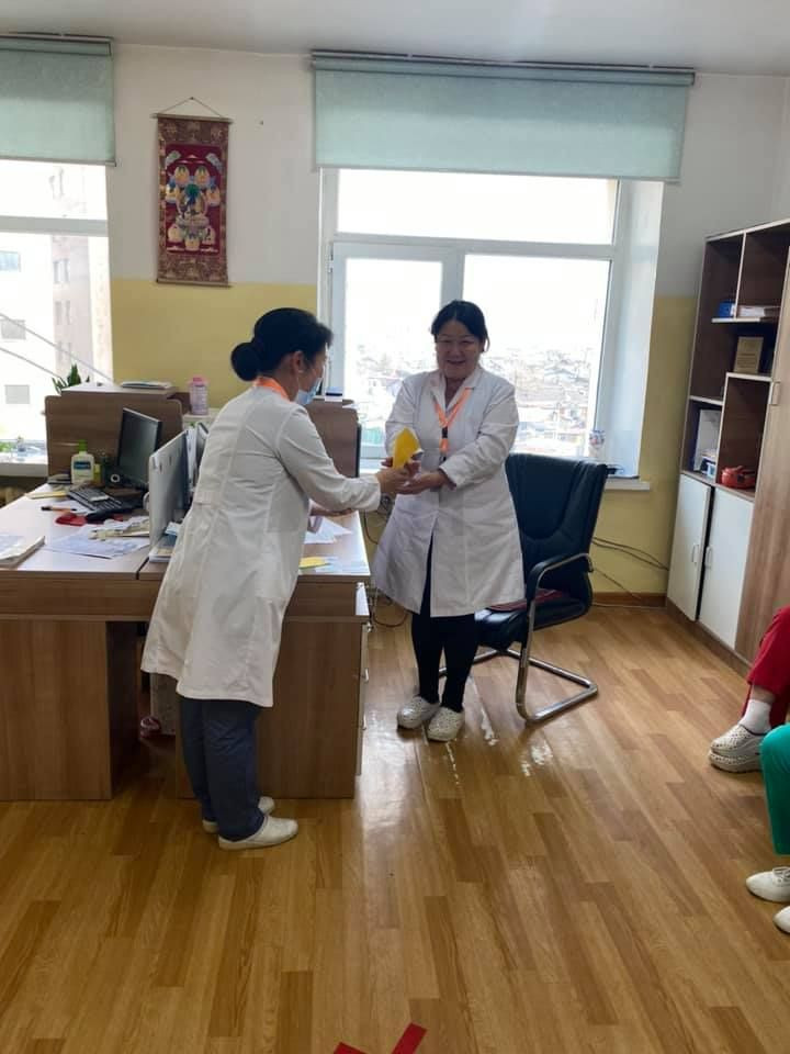 Эерэг хандлага эмчилгээний эхлэл аян амжилттай үргэлжилсээр байна.