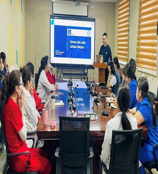 “Стресс менежмент” сэдвээр СЭМҮТ-ийн их эмч Ж.Гантулга төвийн нийт ажилчдад сургалт явуулсан.