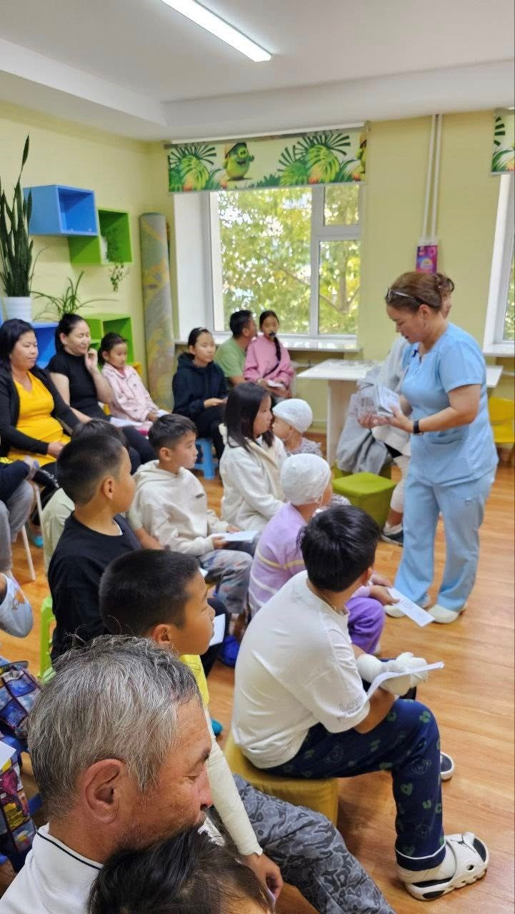 “ГАРАА ХЭРХЭН ЗӨВ УГААХ” сэдвээр өдөрлөг зохион байгуулж ажилсан.