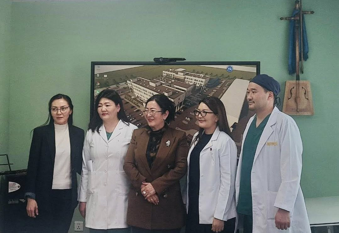 Хан-Уул дүүргийн нэгдсэн эмнэлгийн харшлын кабинетын урилгаар АӨСҮТ-ийн харшил судлалын лабораториос 14 төрлийн сорил өгч хамтран ажилласан.